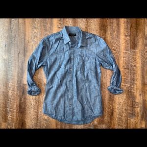 Untucked Slim-Fit Chambray Shirt